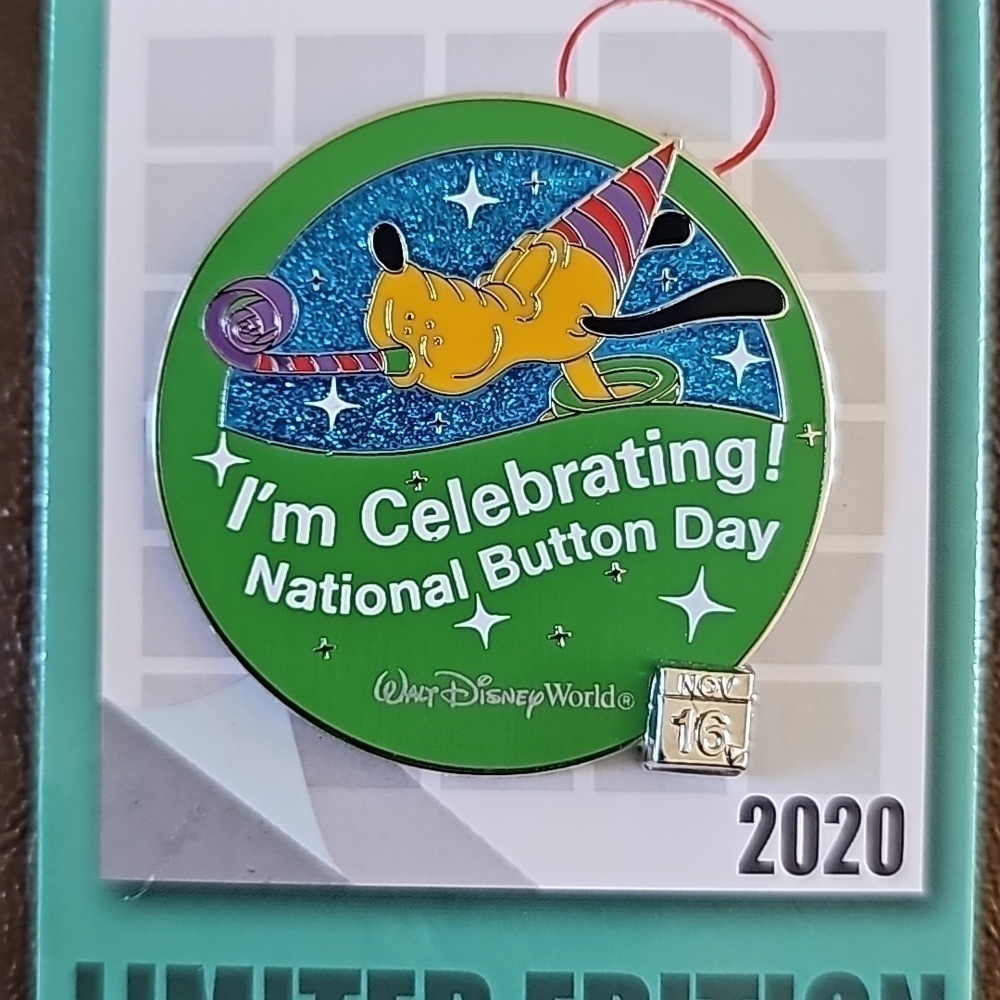 NEW DISNEY PARKS Limited Edition PIN - Picture 2 of 3